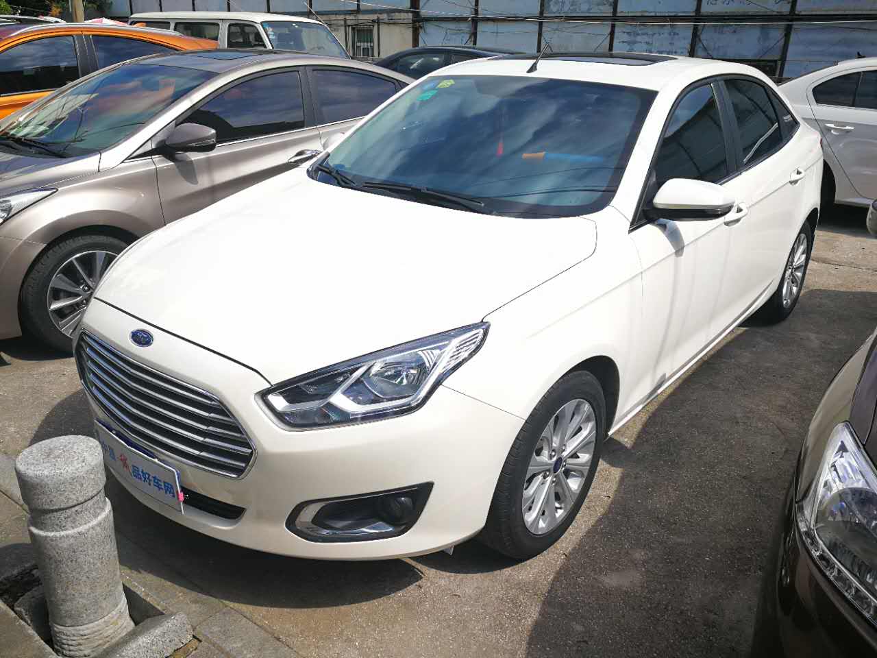 2015款 福睿斯 1.5L 自动时尚型