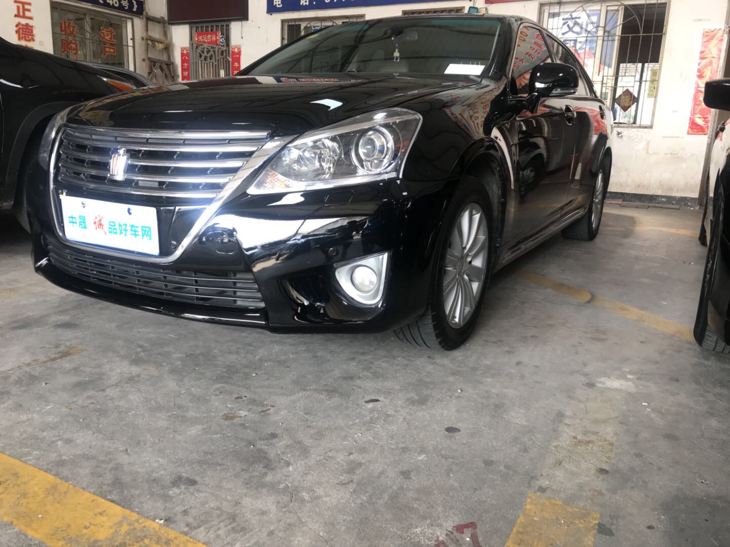 2012款 皇冠 V6 2.5L Royal 真皮版