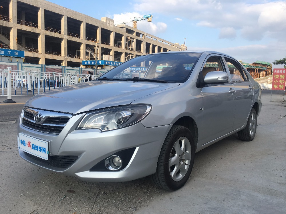 2013款 花冠 1.6L 自动 豪华版