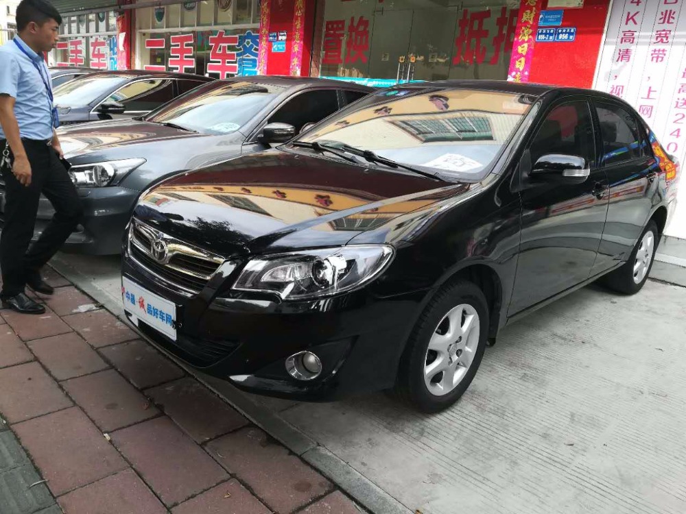 2013款 花冠 1.6L 自动 卓越版