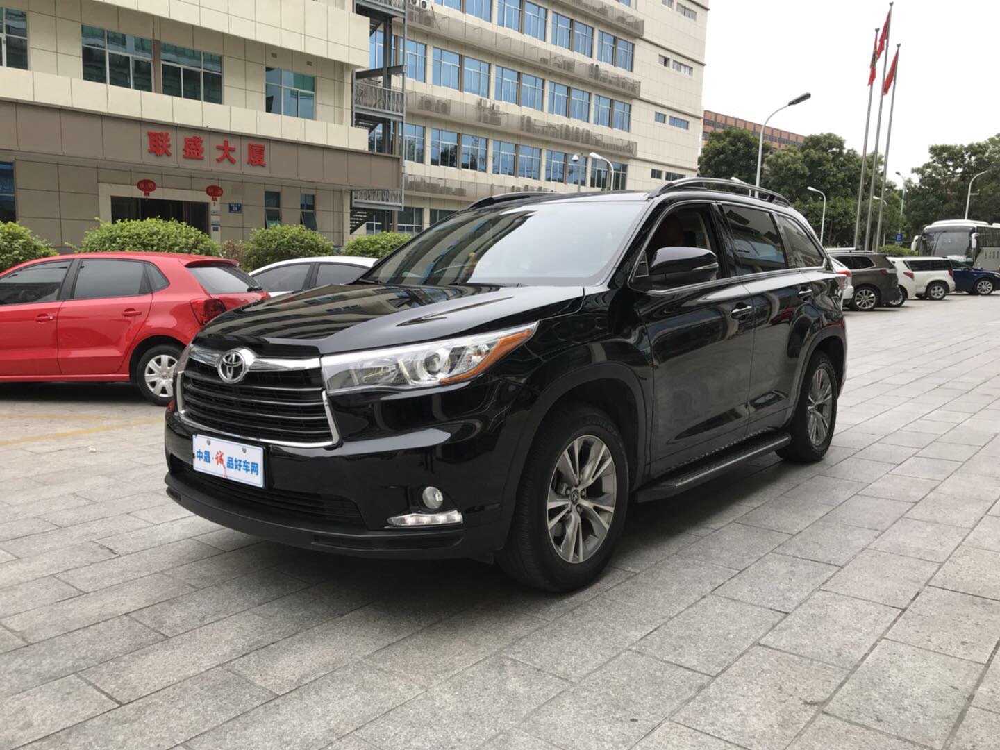 2017款 汉兰达 2.0T 四驱精英版 7座