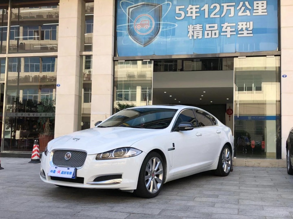 2015款 捷豹XF(进口) 2.0T 80周年典藏豪华版