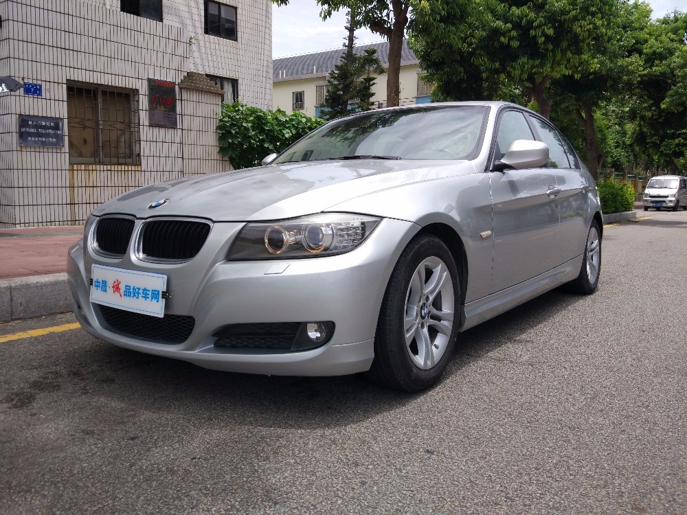2011款 宝马3系 320i 时尚型