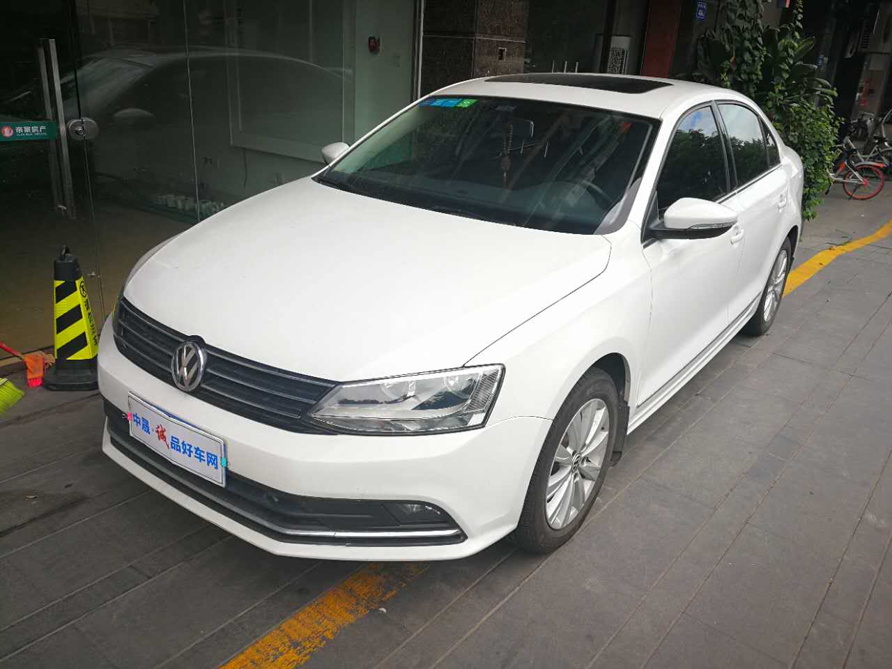 2015款 速腾 1.6L 自动舒适型