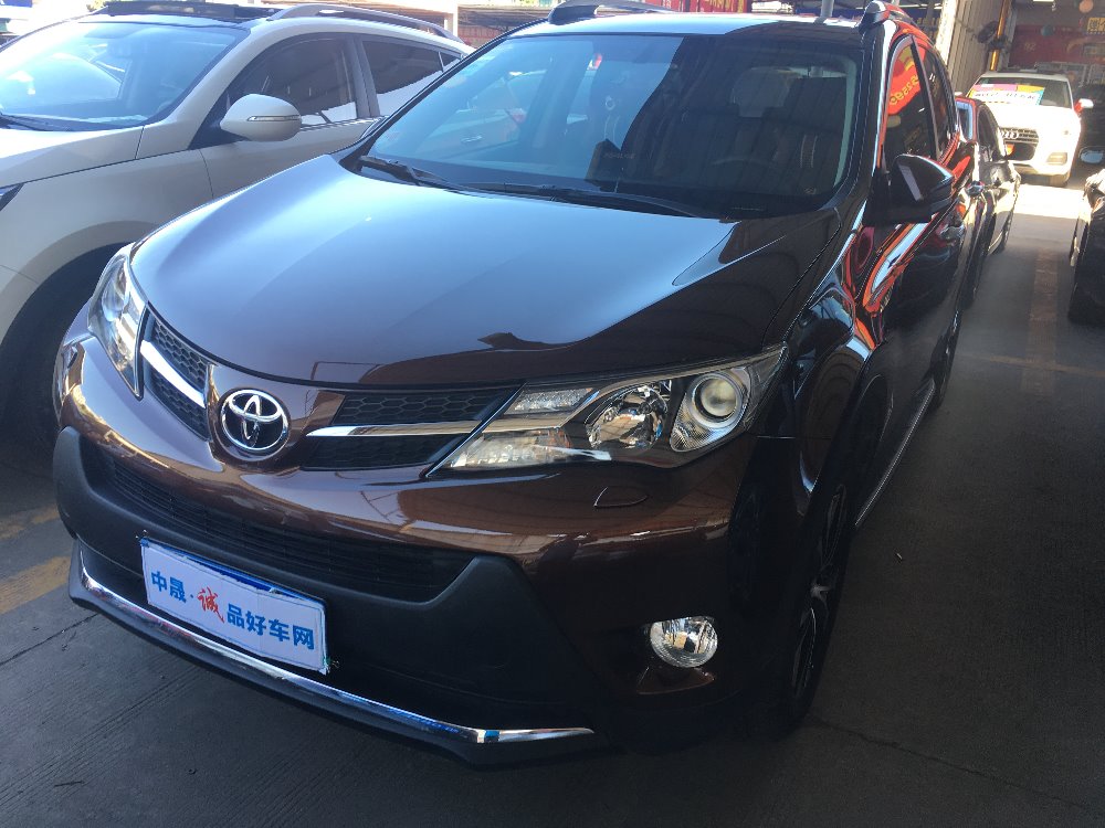 2015款 RAV4 2.5L 自动四驱豪华版