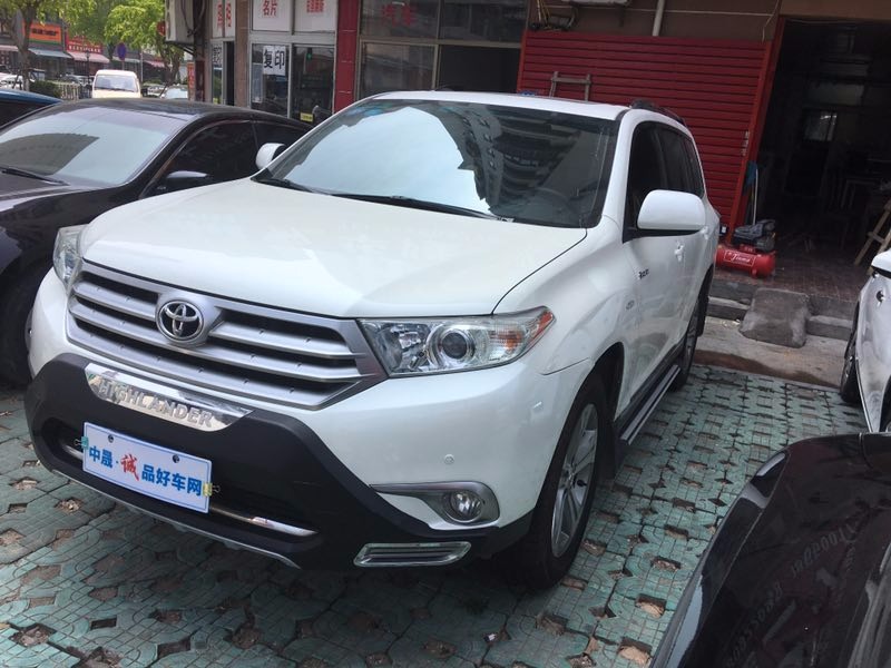 2012款 汉兰达 2.7L 自动 豪华型 7座 两驱