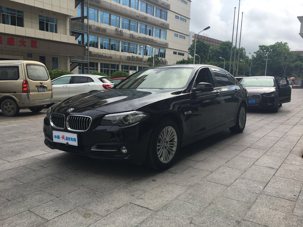 2013款 宝马5系 525Li 领先型