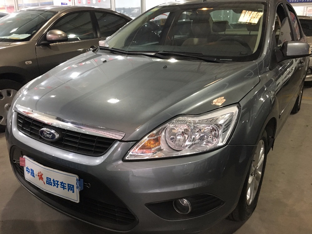 2011款 福克斯三厢 1.8L 自动 时尚型