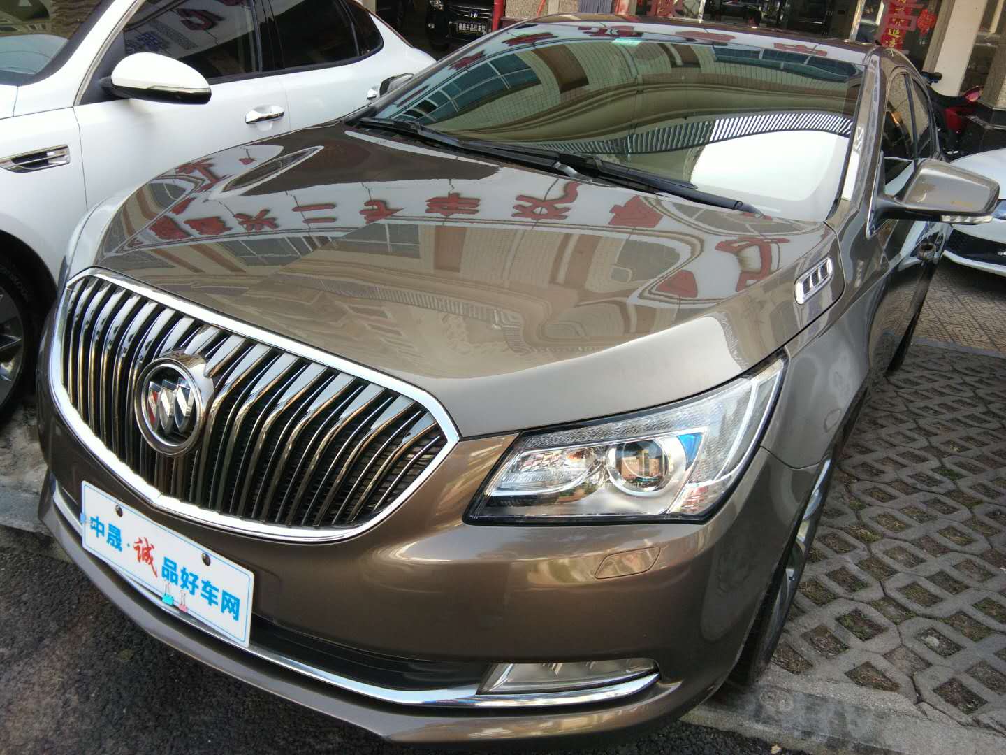 2013款 君越 2.4L 领先舒适型